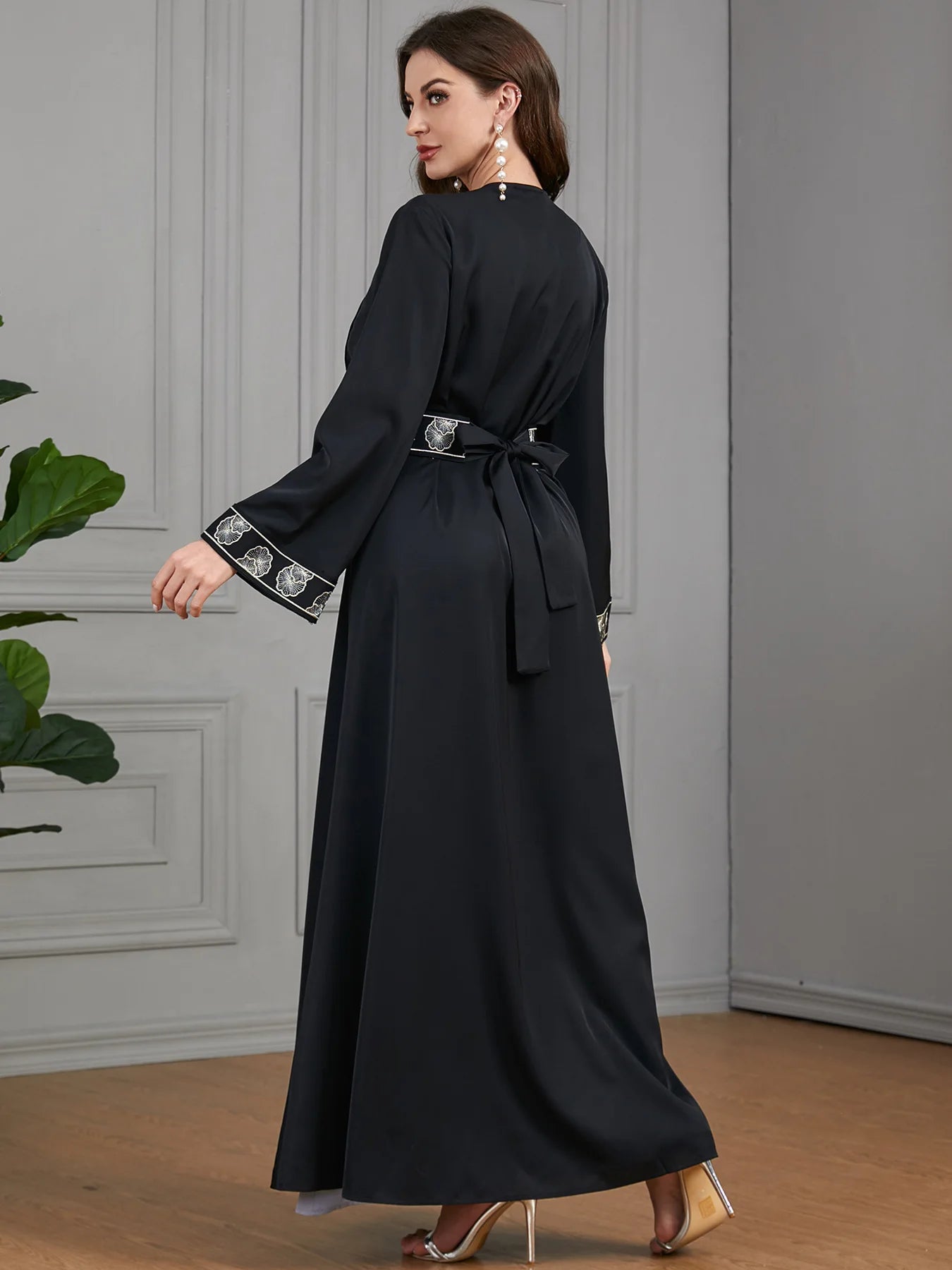 Embroidered Jalabiya 2-Piece Abaya Set